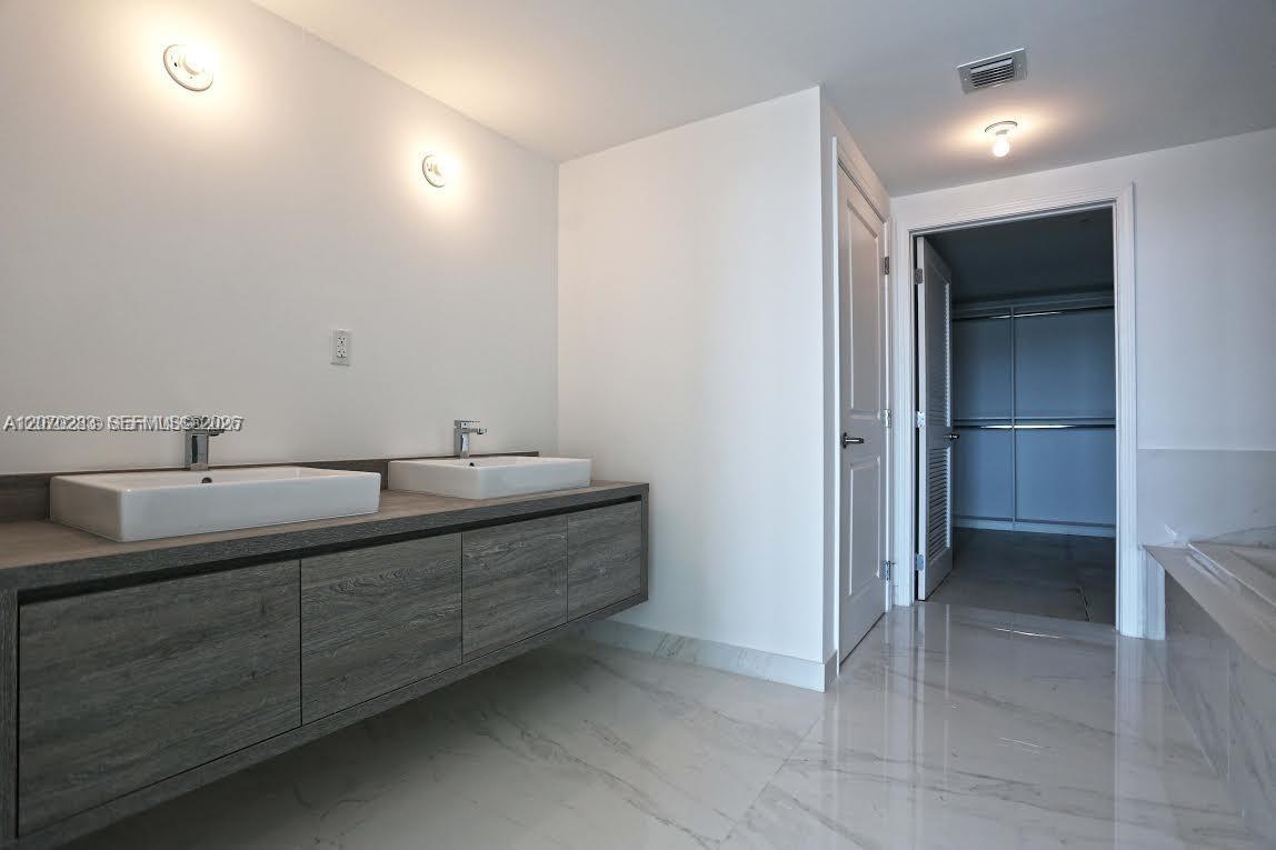 400 Sunny Isles Blvd # 806, Sunny Isles Beach FL 33160 photo 5