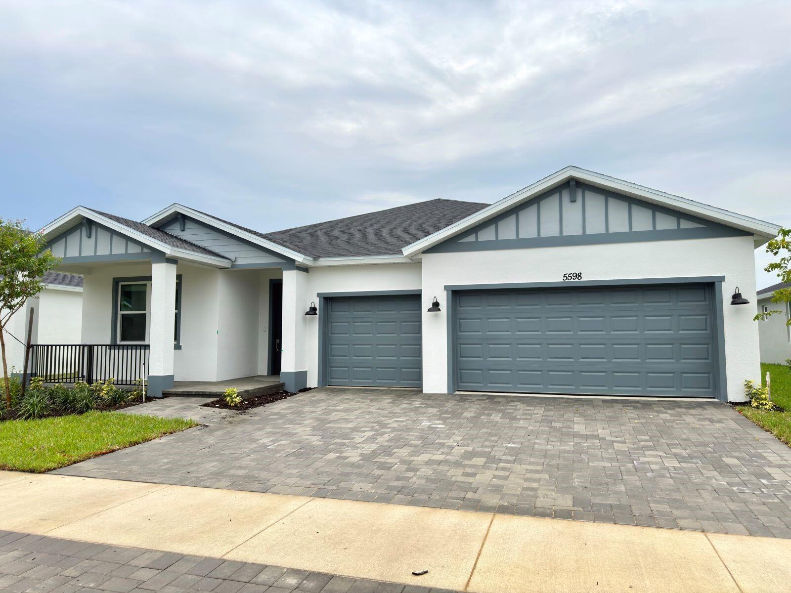 5598 Hampton Park Circle, Vero Beach FL 32966 photo 2