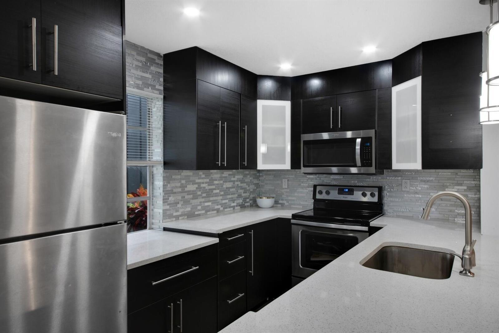 21 NORMANDY A # 21, Delray Beach FL 33484 photo 3