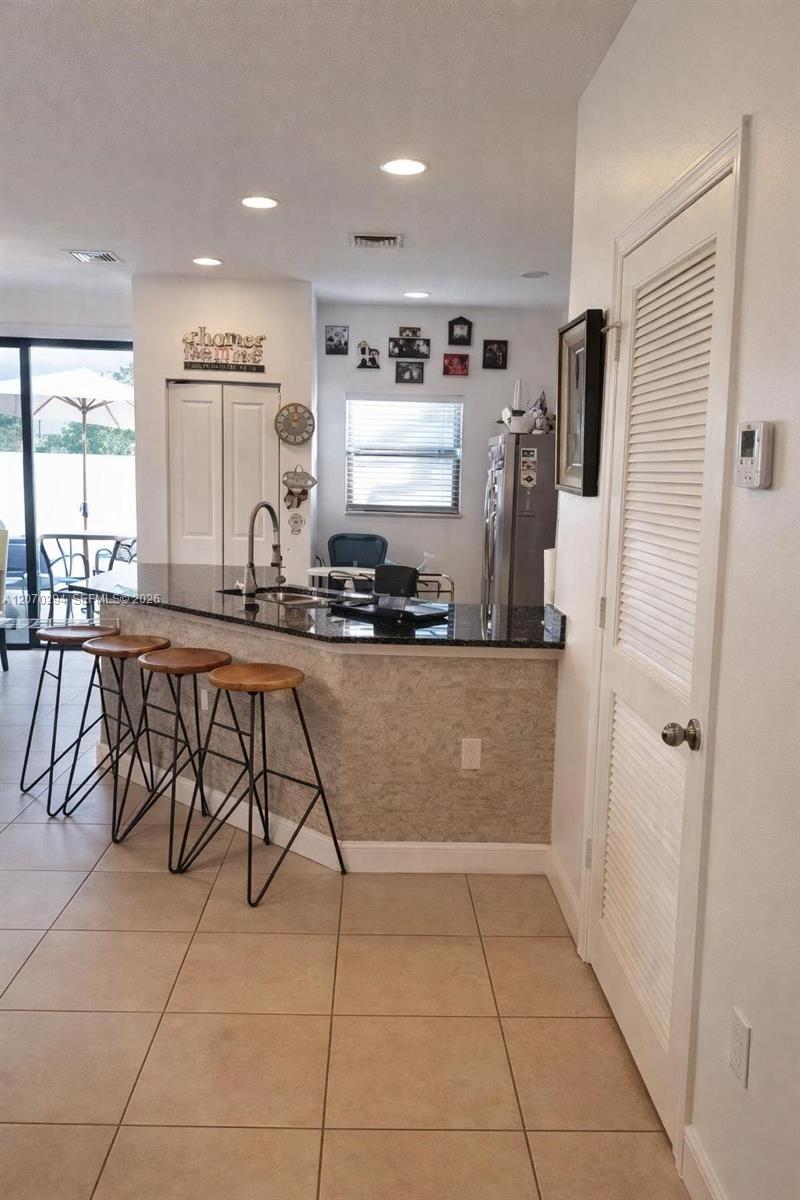 426 NE 194th Ter, Miami FL 33179 photo 4