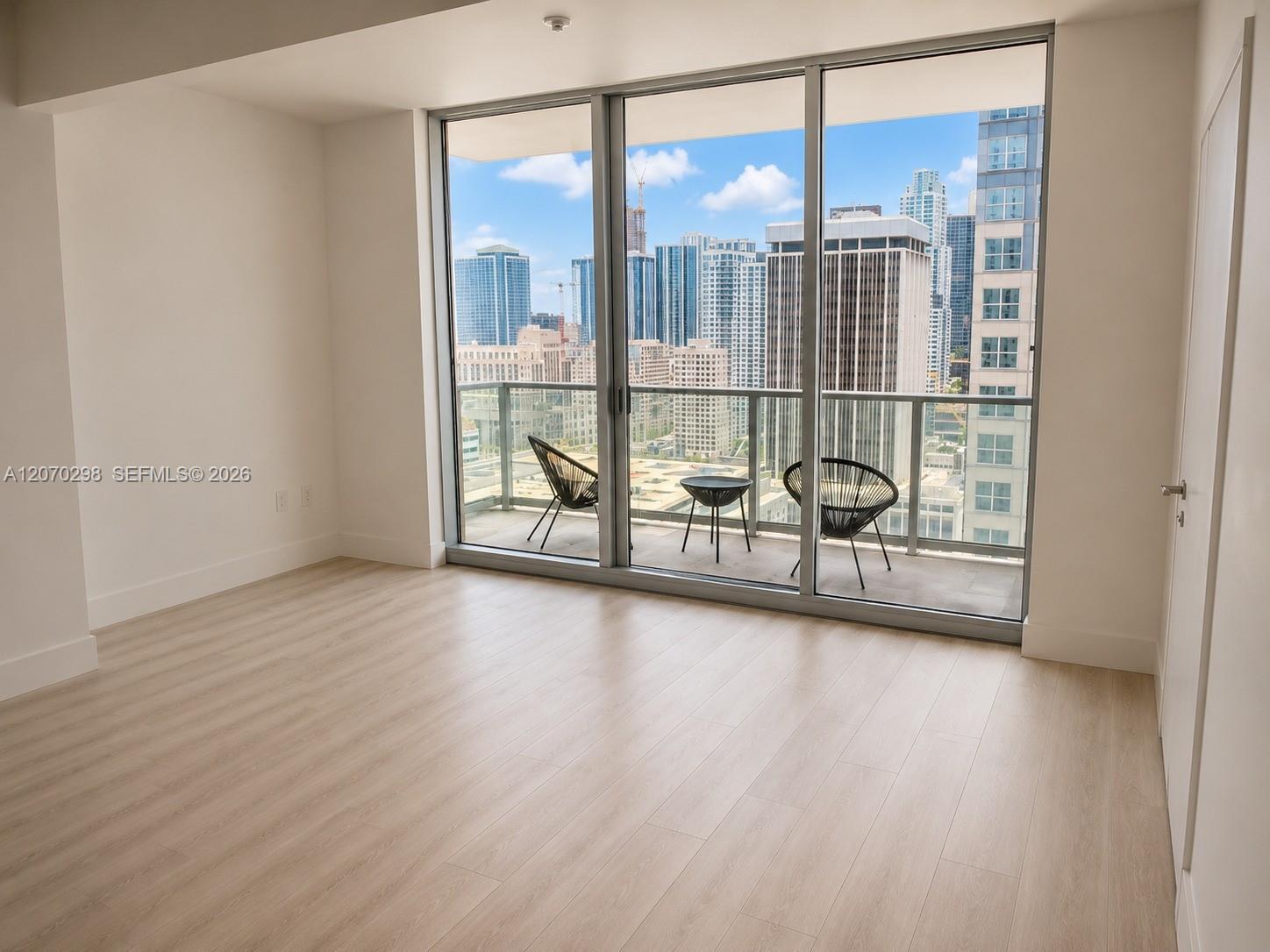 300 S BISCAYNE BL # 2503, Miami FL 33131 photo 4