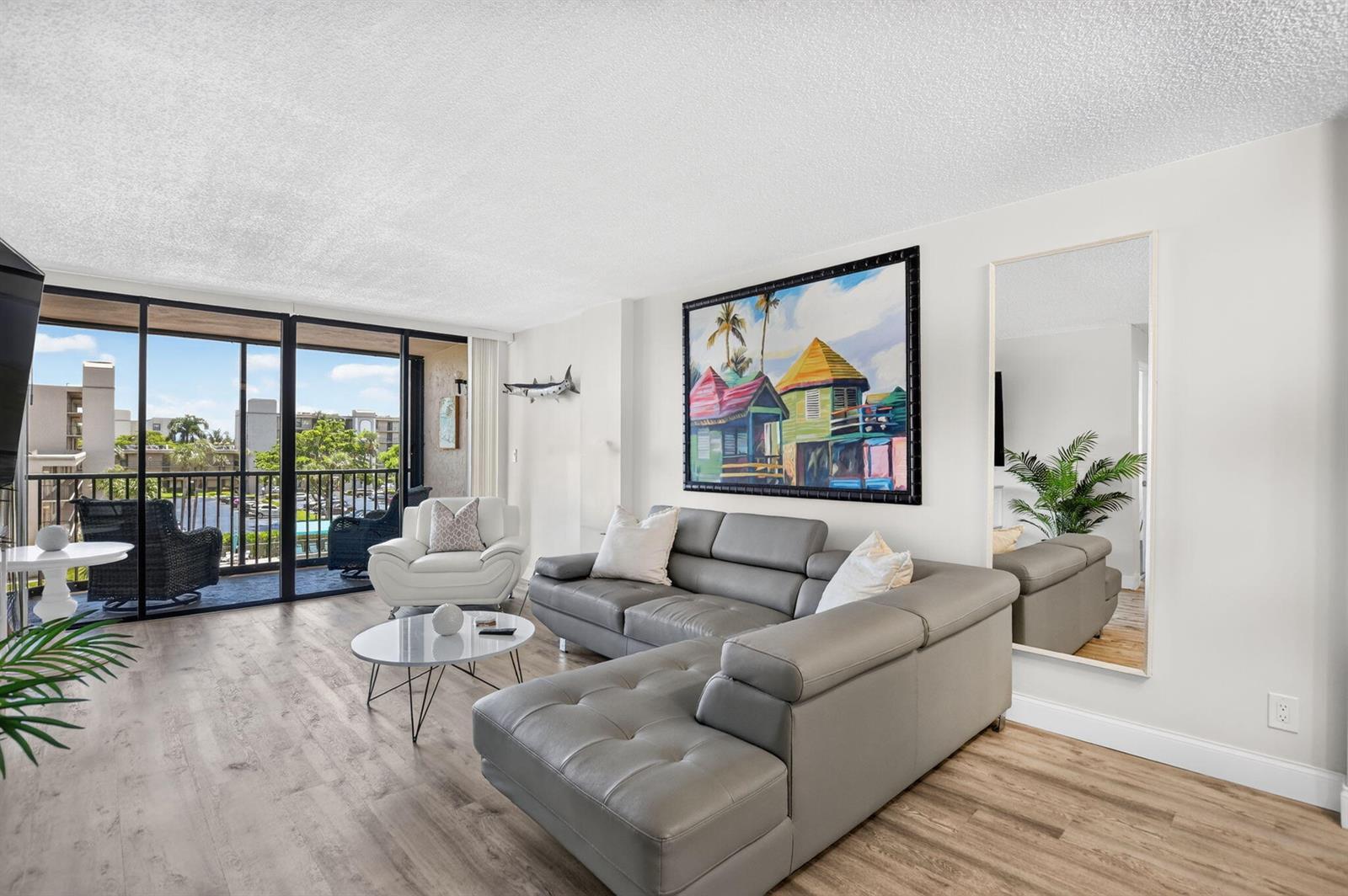 4 Royal Palm Way # 403, Boca Raton FL 33432 photo 2