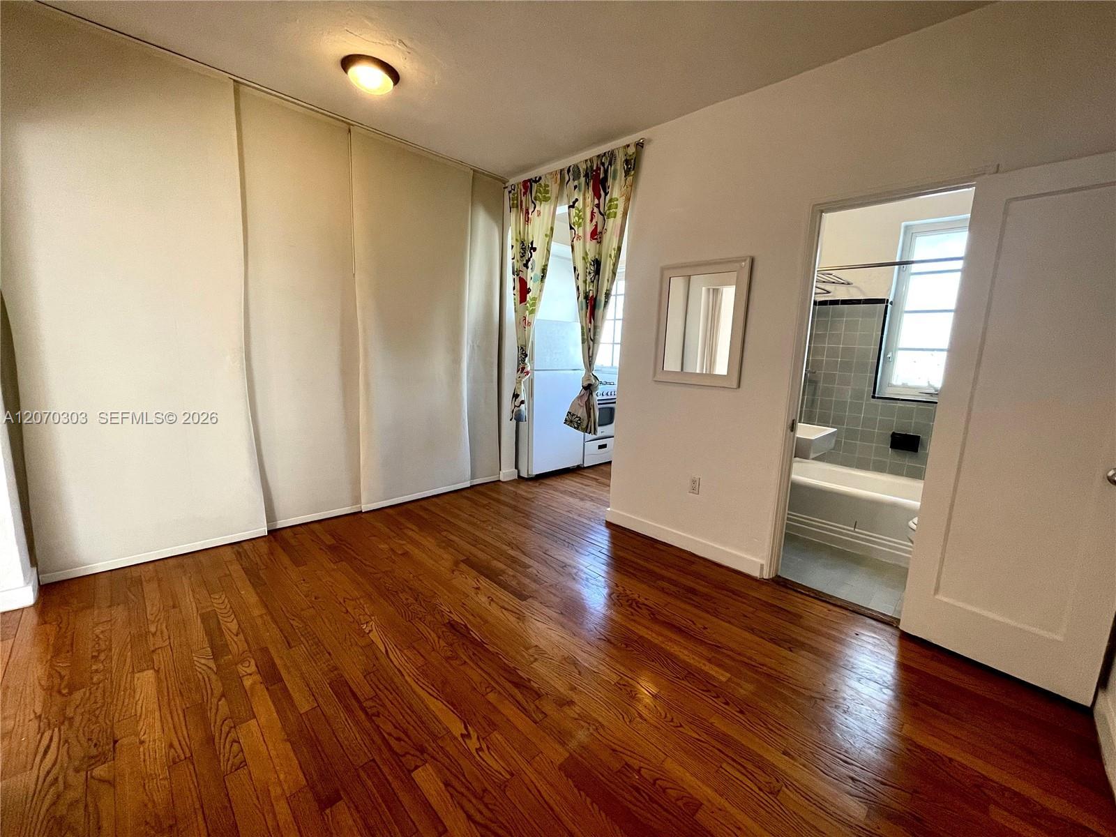 741 15th St # 12, Miami Beach FL 33139 photo 4