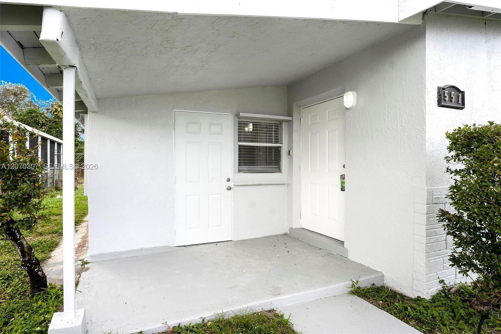 551 NW 30th Ter, Fort Lauderdale FL 33311 photo 5