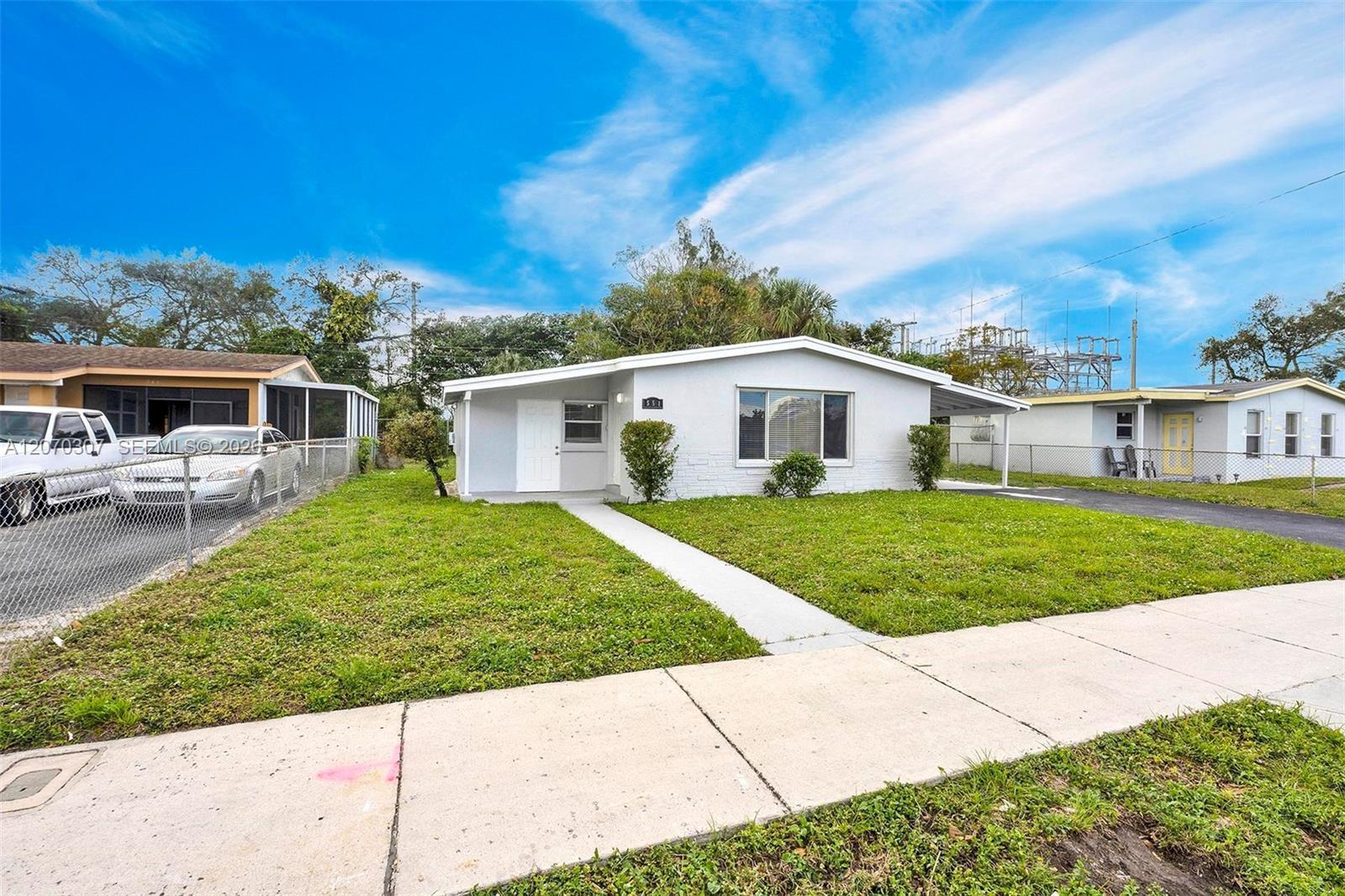 551 NW 30th Ter, Fort Lauderdale FL 33311 photo 4