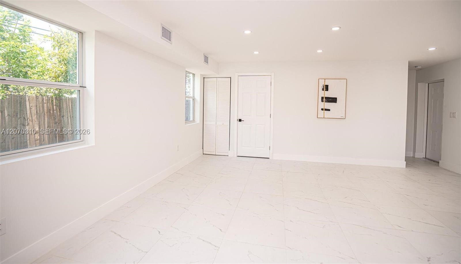 20720 NW 34 Avenue # 2, Miami Gardens FL 33056 photo 2