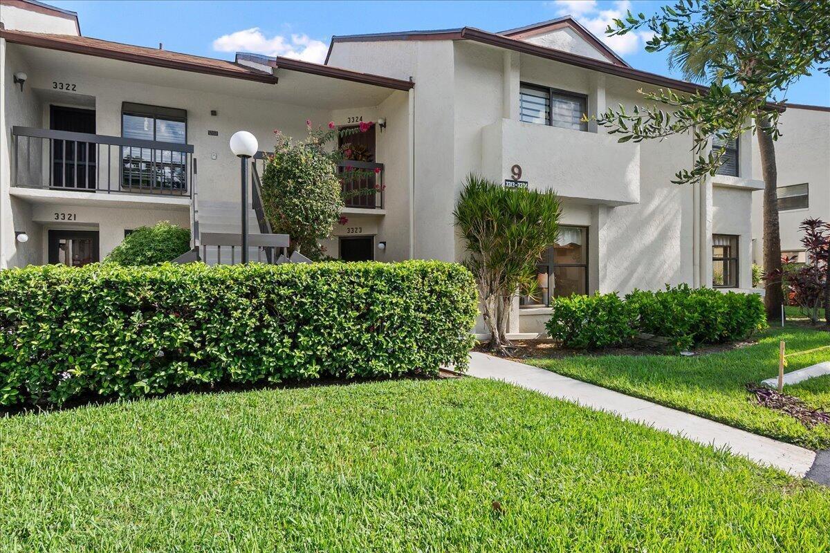 3323 Lucerne Park Drive, FL 33467 photo 5