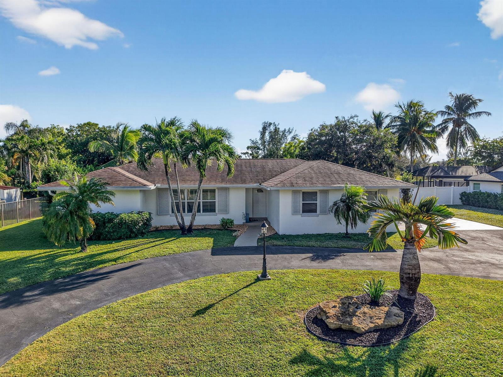 4690 PALO VERDE Drive, Boynton Beach FL 33436 photo 2