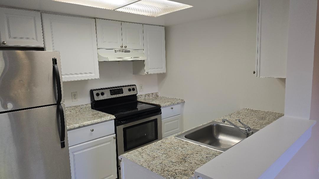 3242 CORAL LAKE Lane # 3242, Coral Springs FL 33065 photo 3