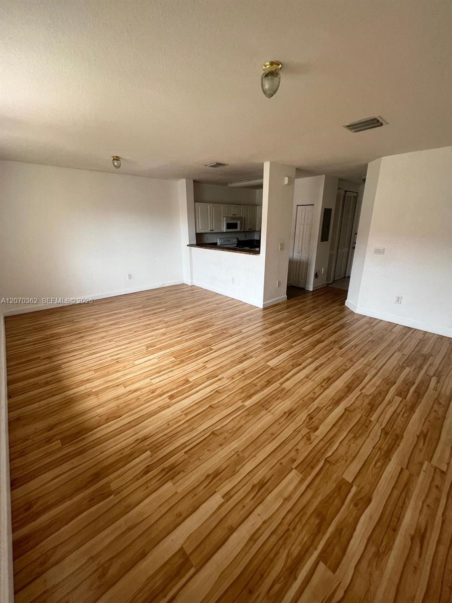 1420 NE 33rd Ave # 15, Homestead FL 33033 photo 3