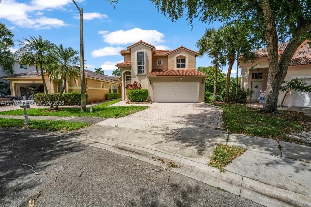 1282 NW 171st Ter, Pembroke Pines FL 33028 photo 2