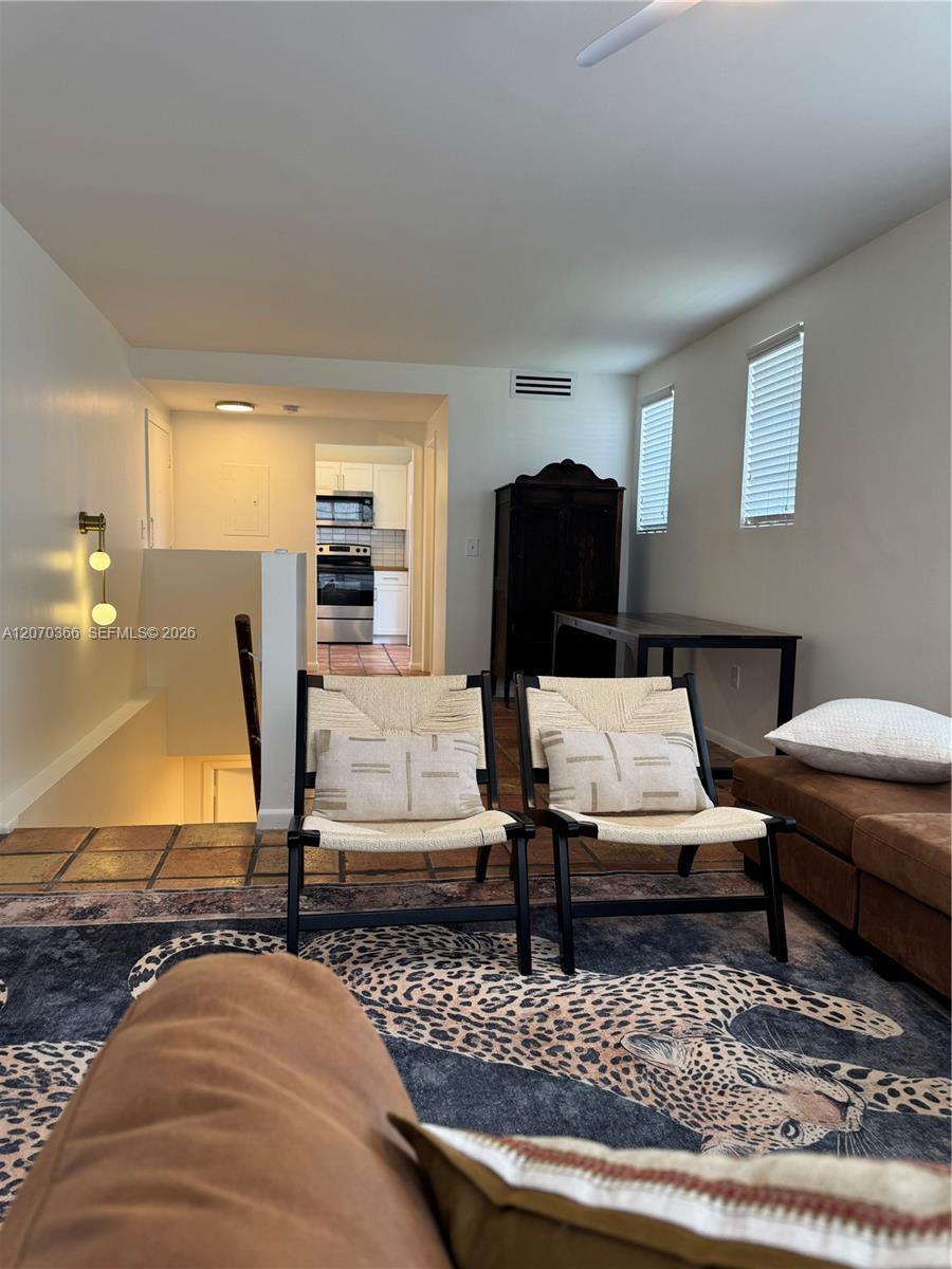 1460 Ocean Dr # 208, Miami Beach FL 33139 photo 2
