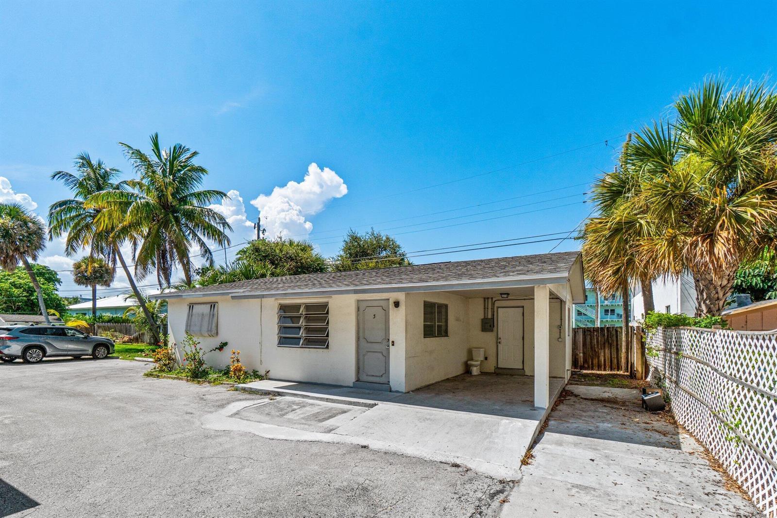 211 Sunrise Avenue # 5, Lantana FL 33460 photo 2