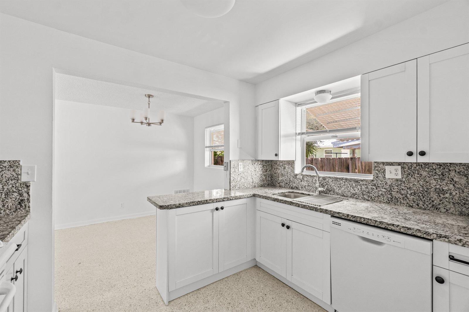 211 Sunrise Avenue # 5, Lantana FL 33460 photo 4