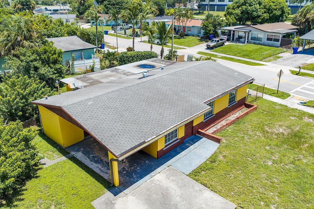 1500 W 13TH Street W, Riviera Beach FL 33404 photo 2