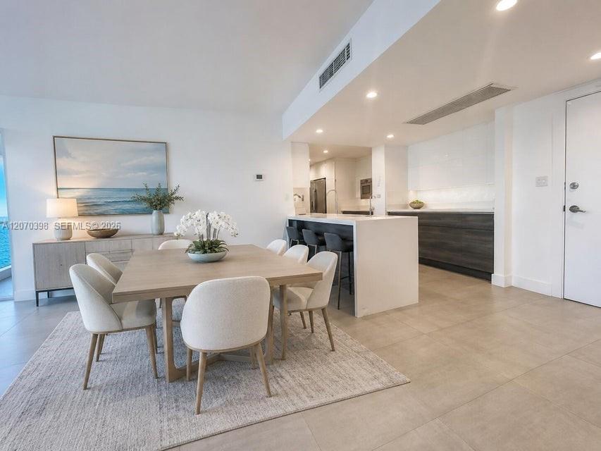 5401 Collins Ave # 620, Miami Beach FL 33140 photo 2
