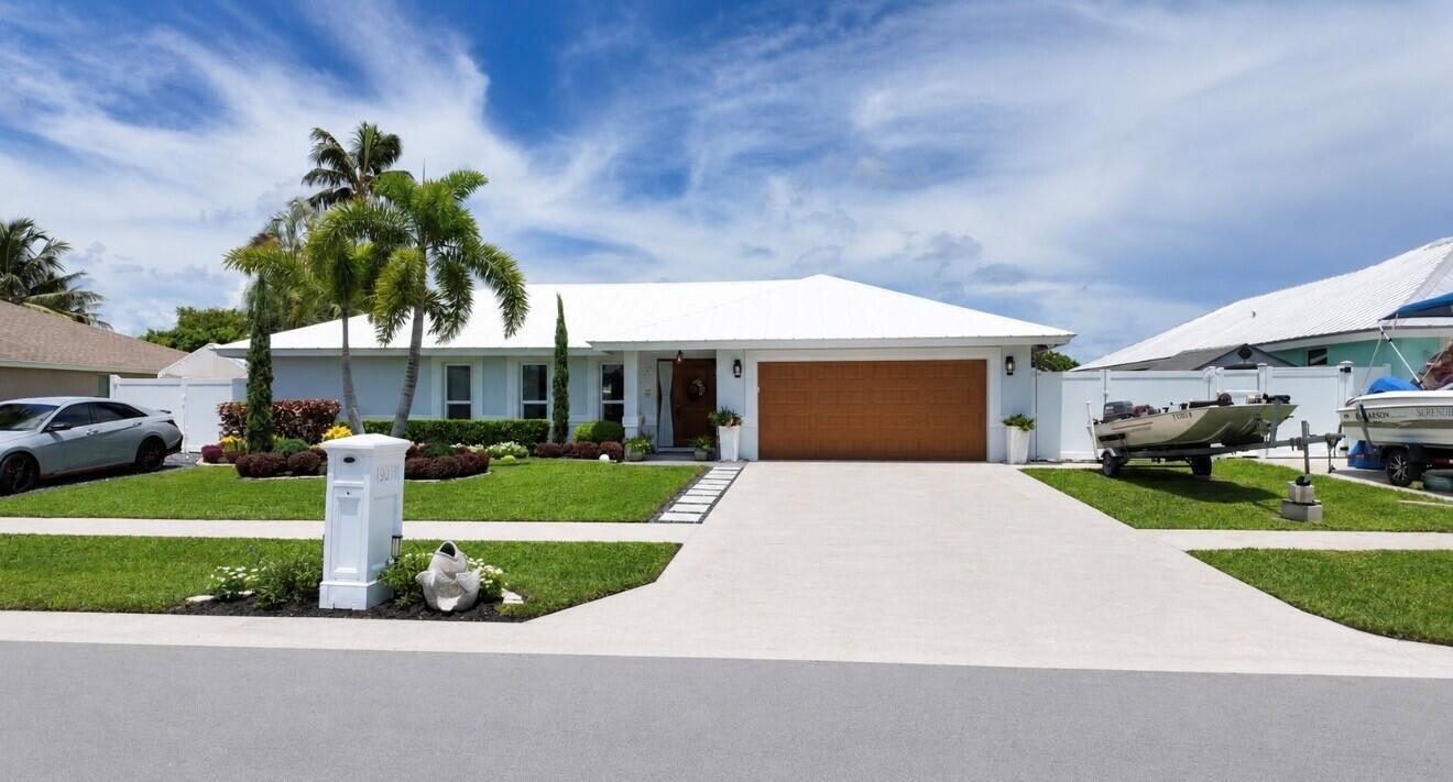 1201 SW 25TH Avenue, Boynton Beach FL 33426 photo 2