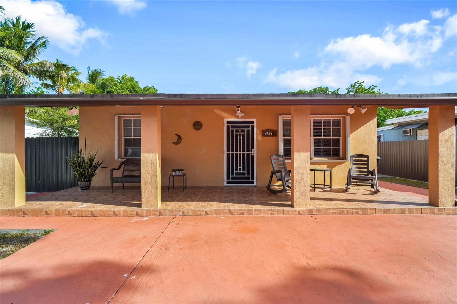 1670 NW 121st Street, North Miami FL 33167 photo 2