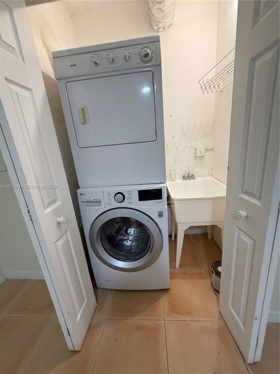 3522 Torremolinos Ave # 31, Doral FL 33178 photo 5