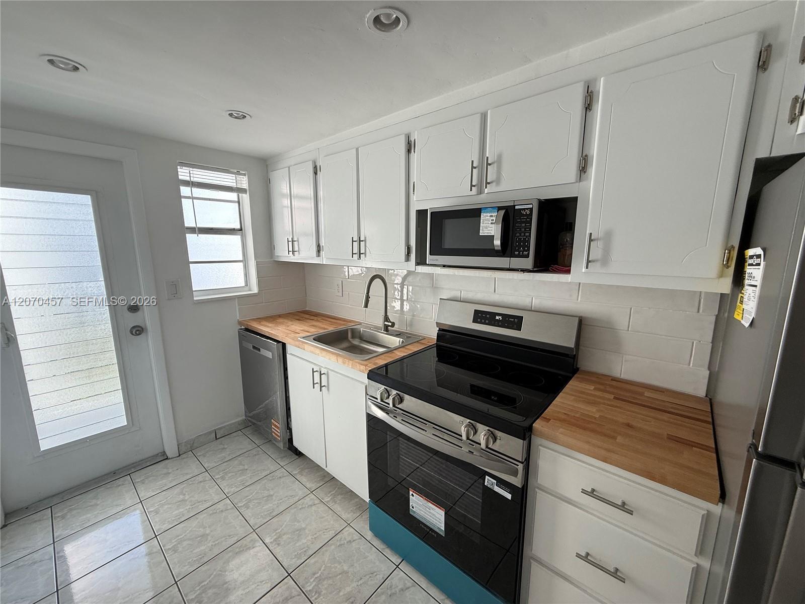 1340 Lincoln Rd # 707, Miami Beach FL 33139 photo 2