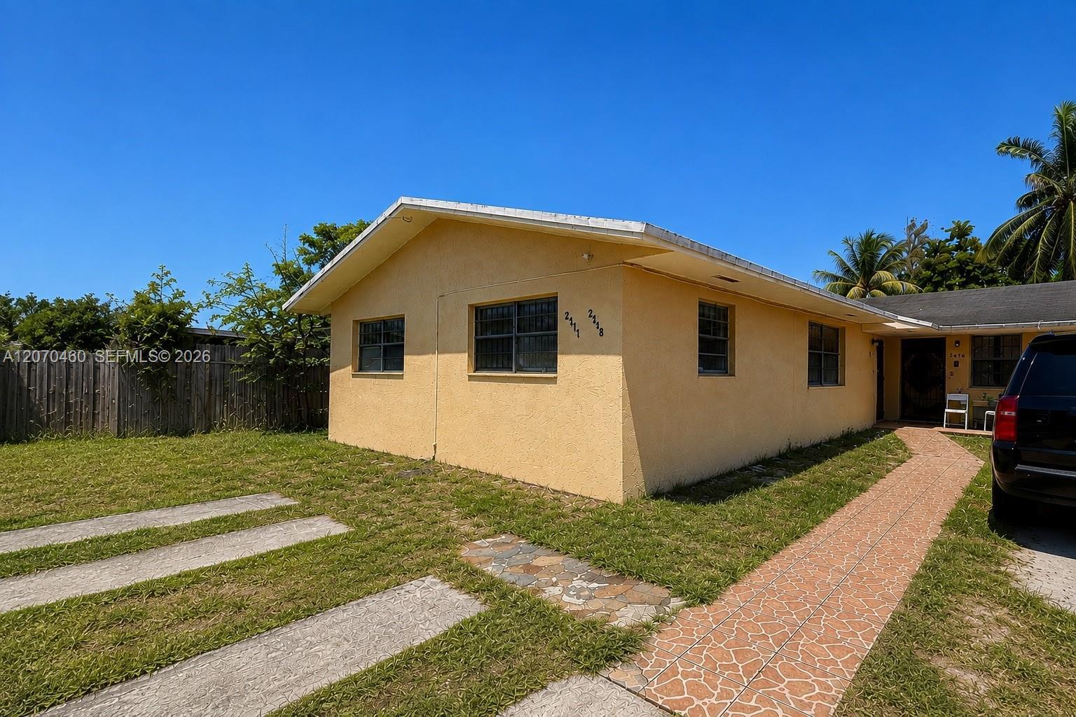 2484 NW 101st St # 2484, Miami FL 33147