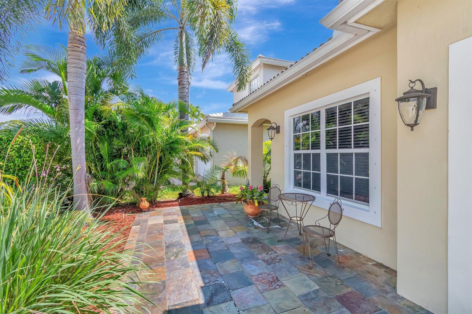 6788 Hendry Drive, Lake Worth FL 33463 photo 2