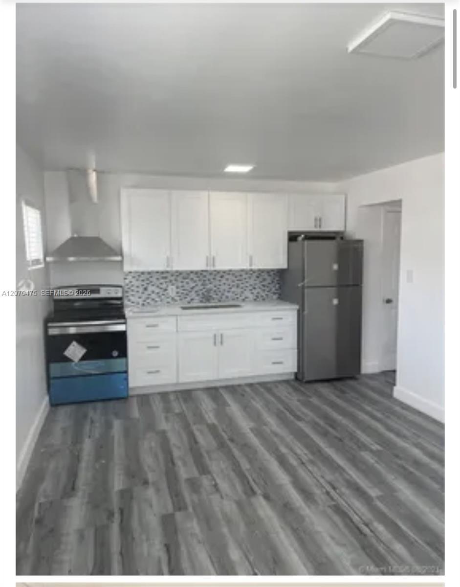 741 NW 4th St # 3, Hallandale Beach FL 33009 photo 2
