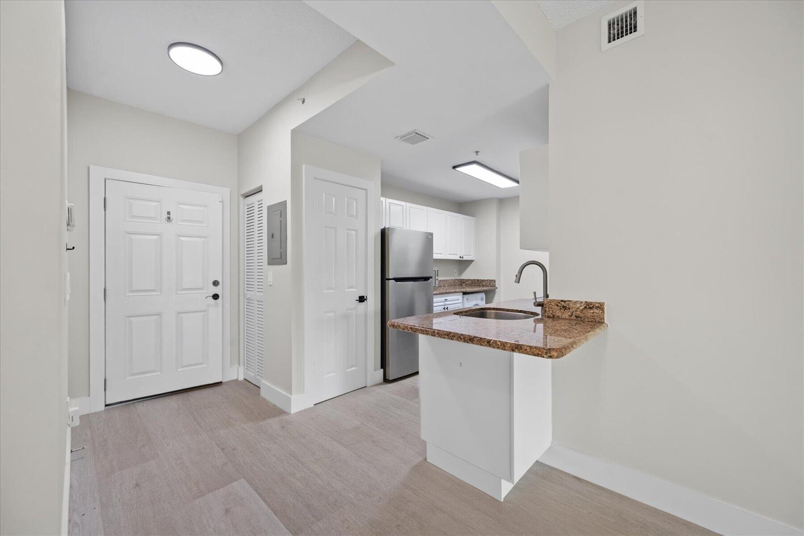2020 Greenview Shores Boulevard # 102, Wellington FL 33414 photo 5