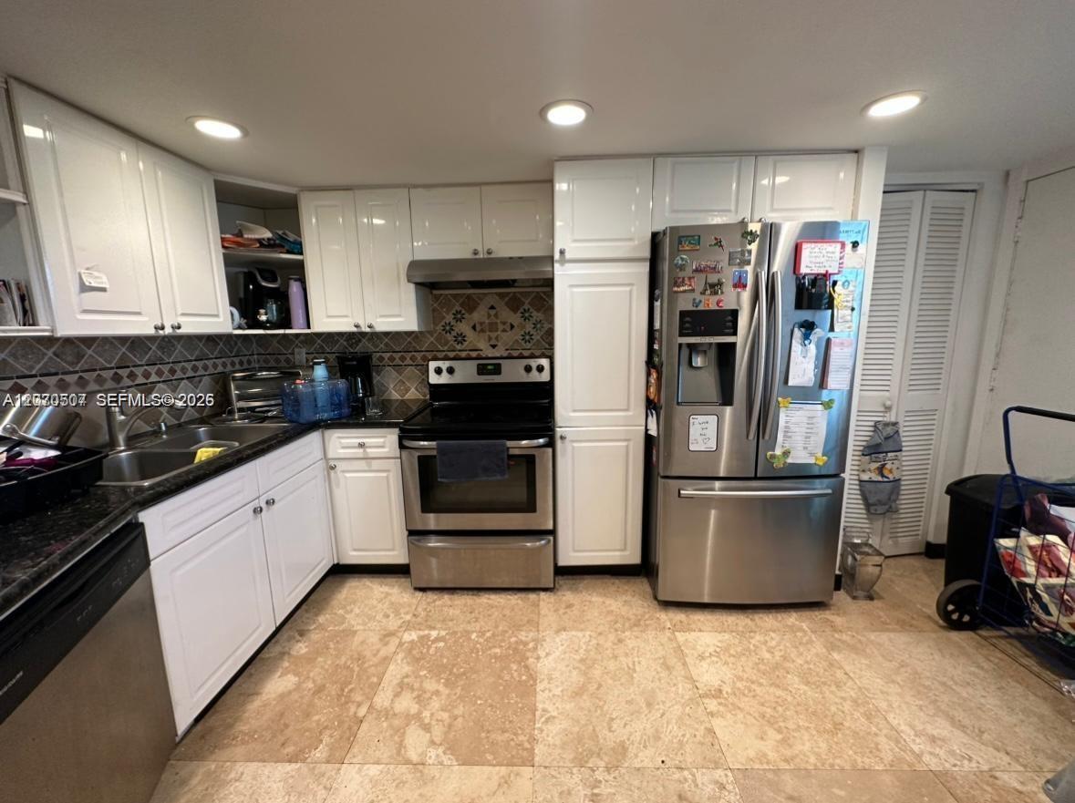 1680 NE 191st St # 2, Miami FL 33179