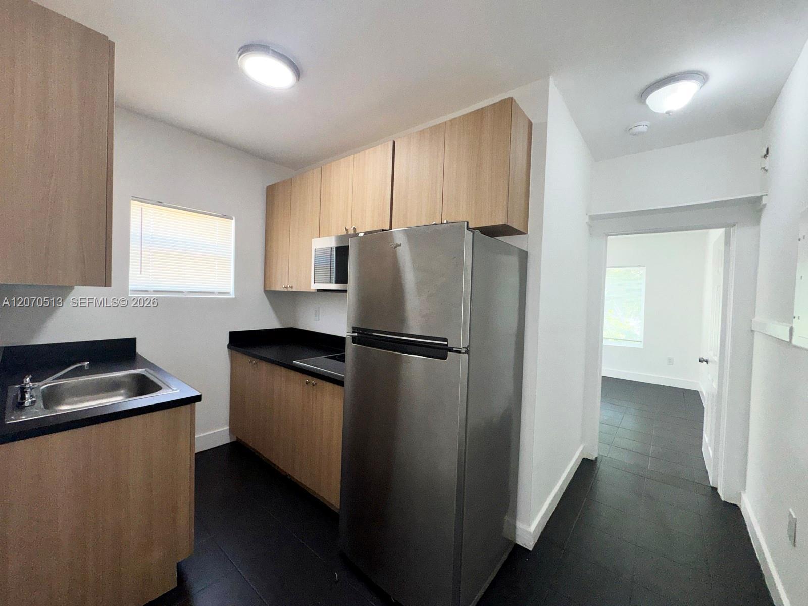 1631 NW 3 St # 5, Miami FL 33125 photo 2