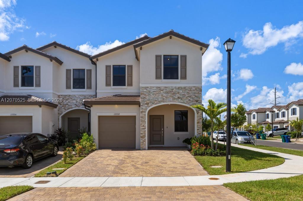 13332 SW 234th Ter, Homestead FL 33032 photo 2