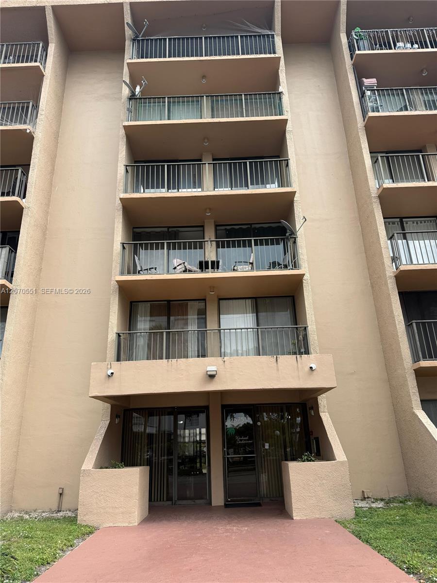 16751 NE 9th Ave # 211, North Miami Beach FL 33162
