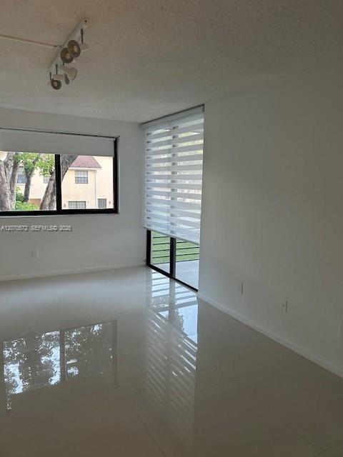20840 San Simeon Way # 204, Miami FL 33179 photo 2
