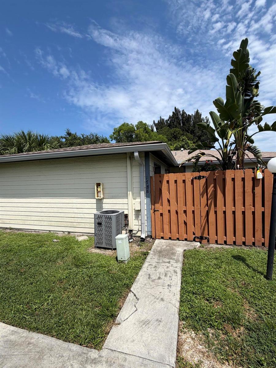 1788 My Pl Lane, West Palm Beach FL 33417 photo 4