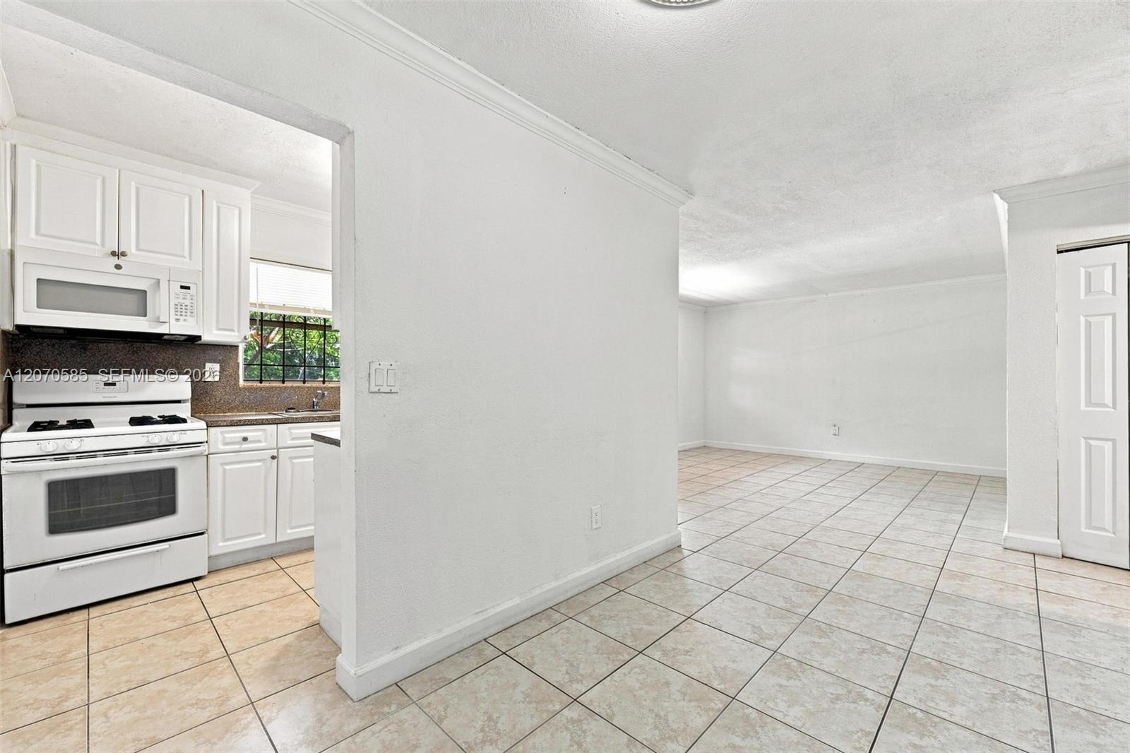1245 W 24th St # 223, Hialeah FL 33010 photo 5
