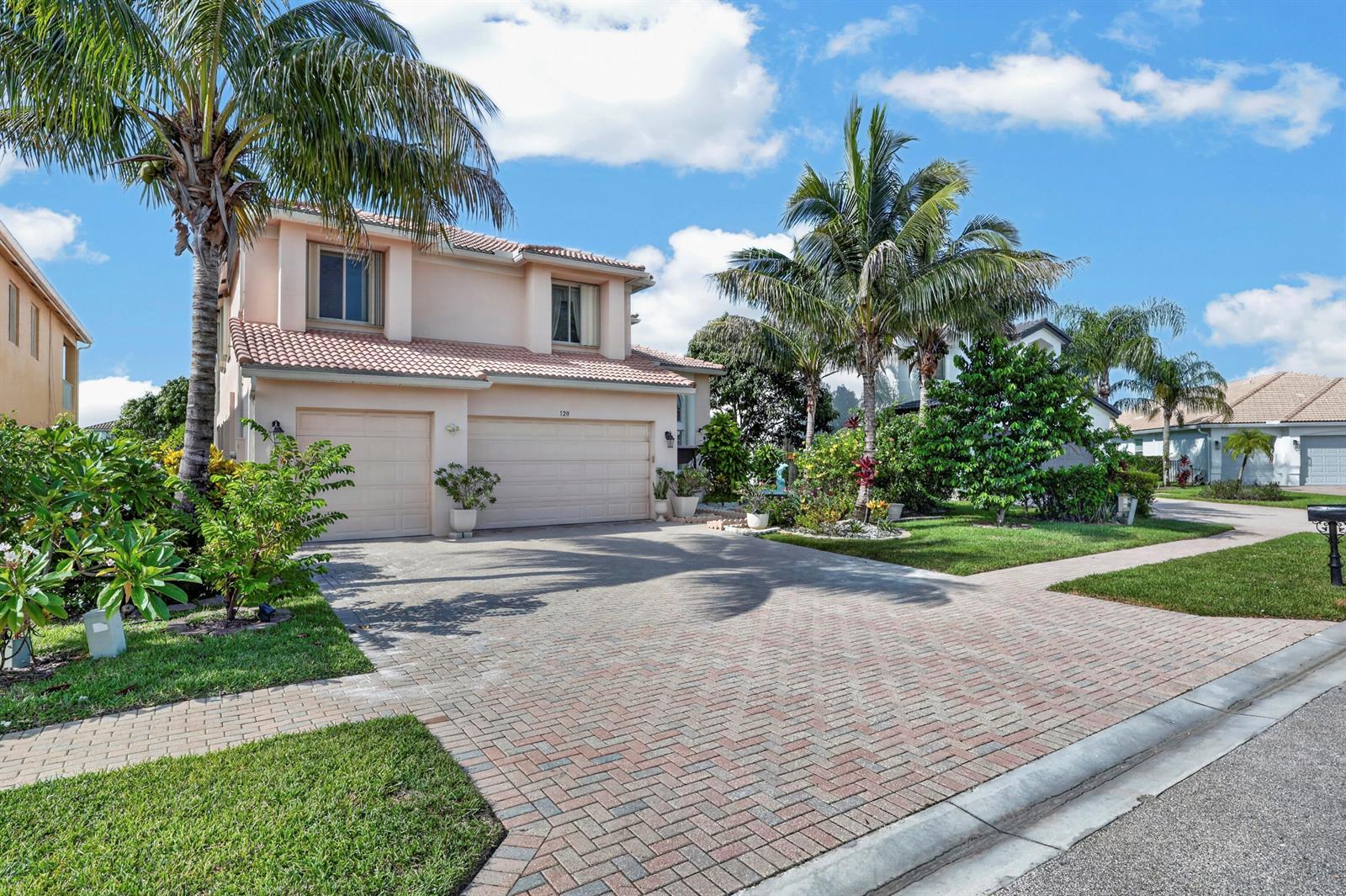 120 ISOLA Circle, Royal Palm Beach FL 33411 photo 4