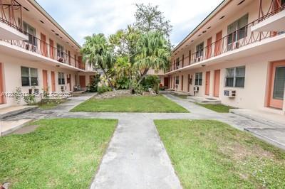 1250 S Alhambra Cir # 18, Coral Gables FL 33146