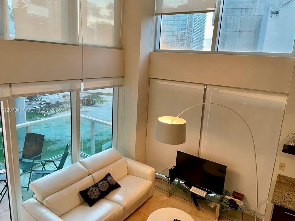 41 SE 5th St # 516, Miami FL 33131 photo 5