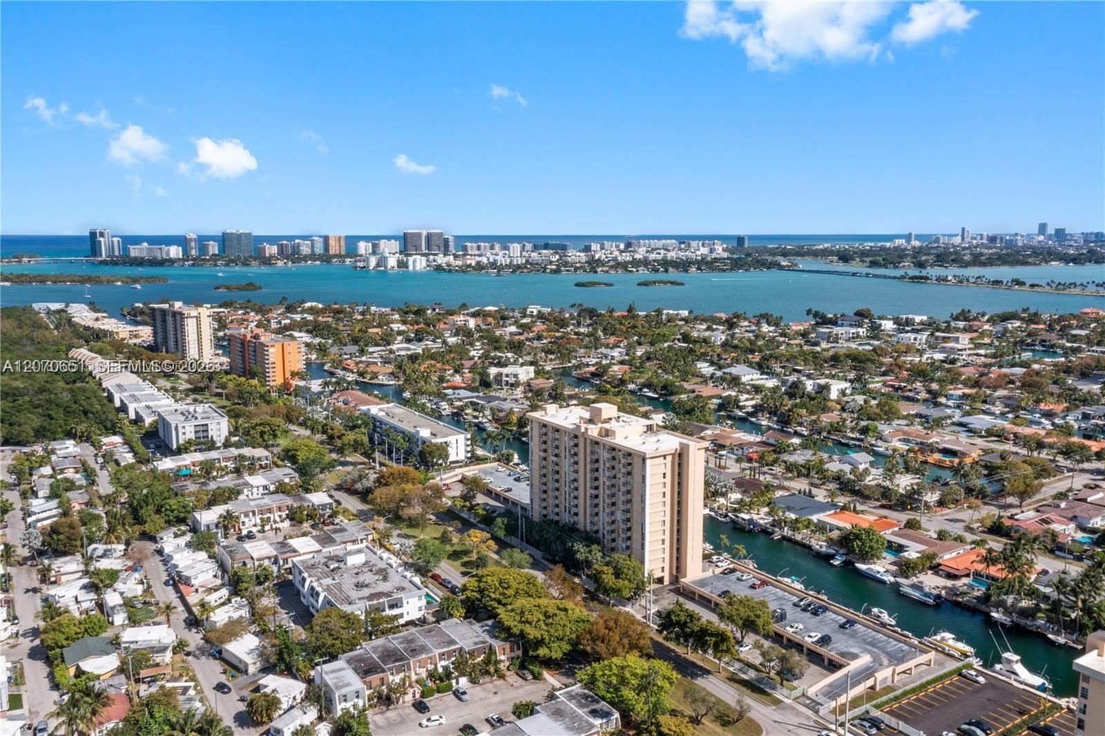 2350 NE 135th St # 403, North Miami FL 33181 photo 4