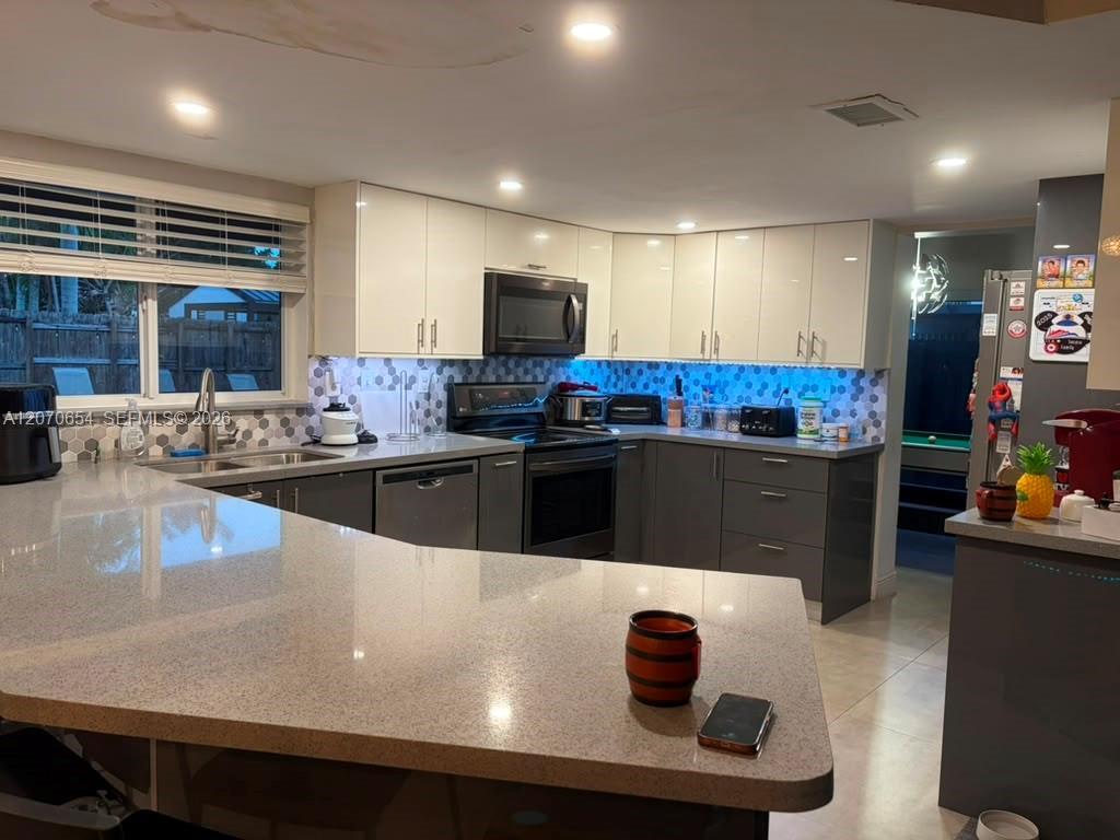 10051 SW 147th Pl, Miami FL 33196 photo 2