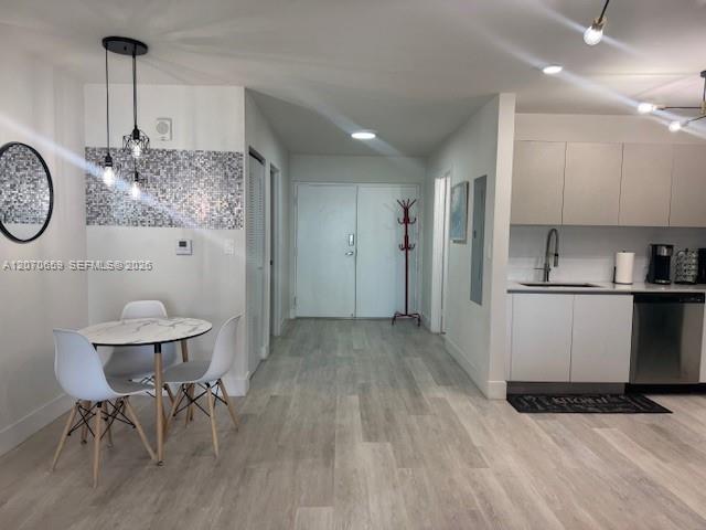 19380 NE 26 AVE # 304, Miami FL 33180 photo 3