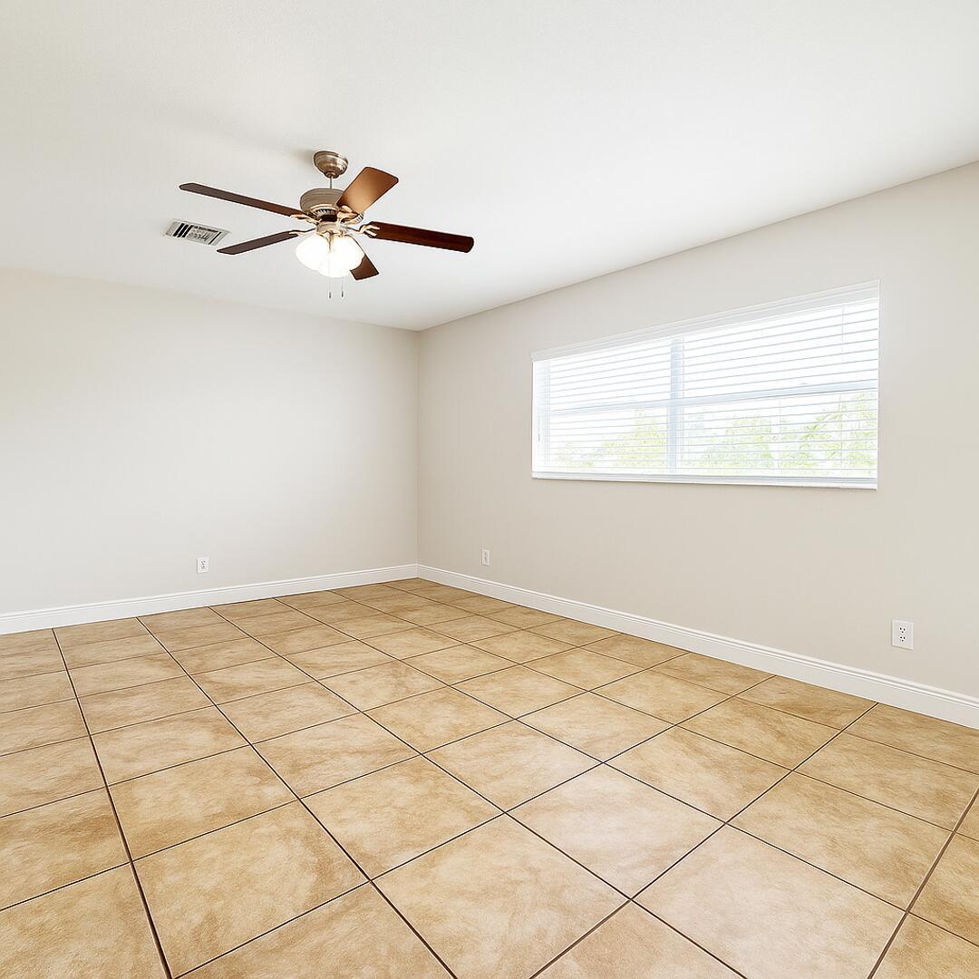 480 W Camino Real, Boca Raton FL 33432 photo 3