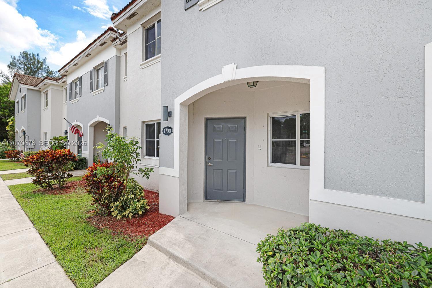 1700 SE 31st Ct, Homestead FL 33035 photo 3