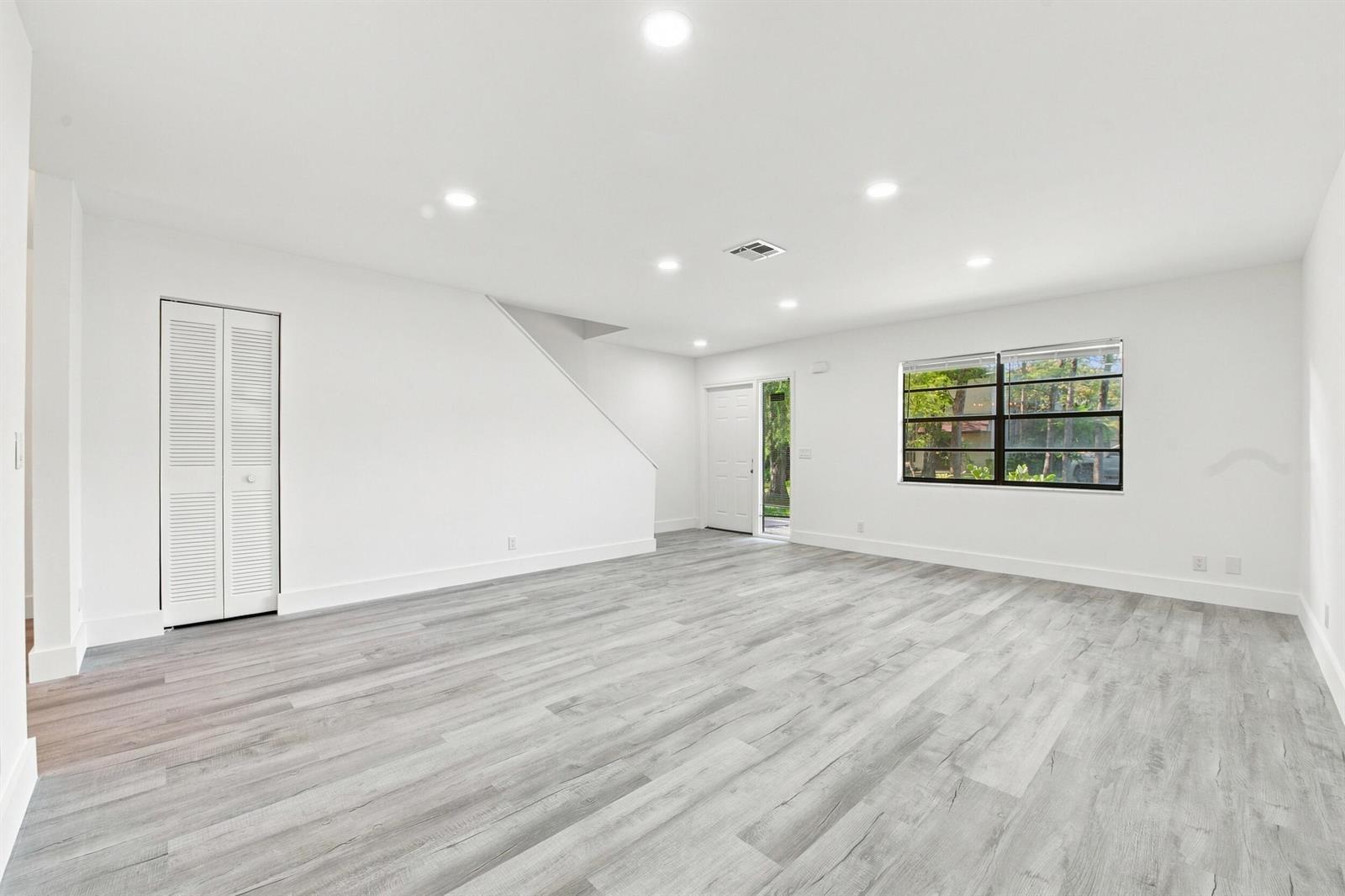 621 NW 47th Street, Deerfield Beach FL 33064 photo 5