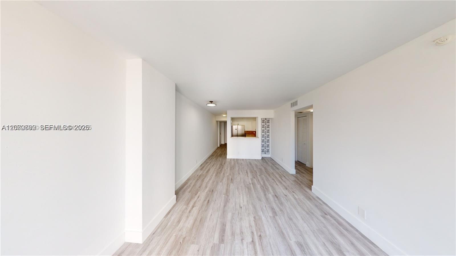 501 SW 1st St # 607, Miami FL 33130 photo 5