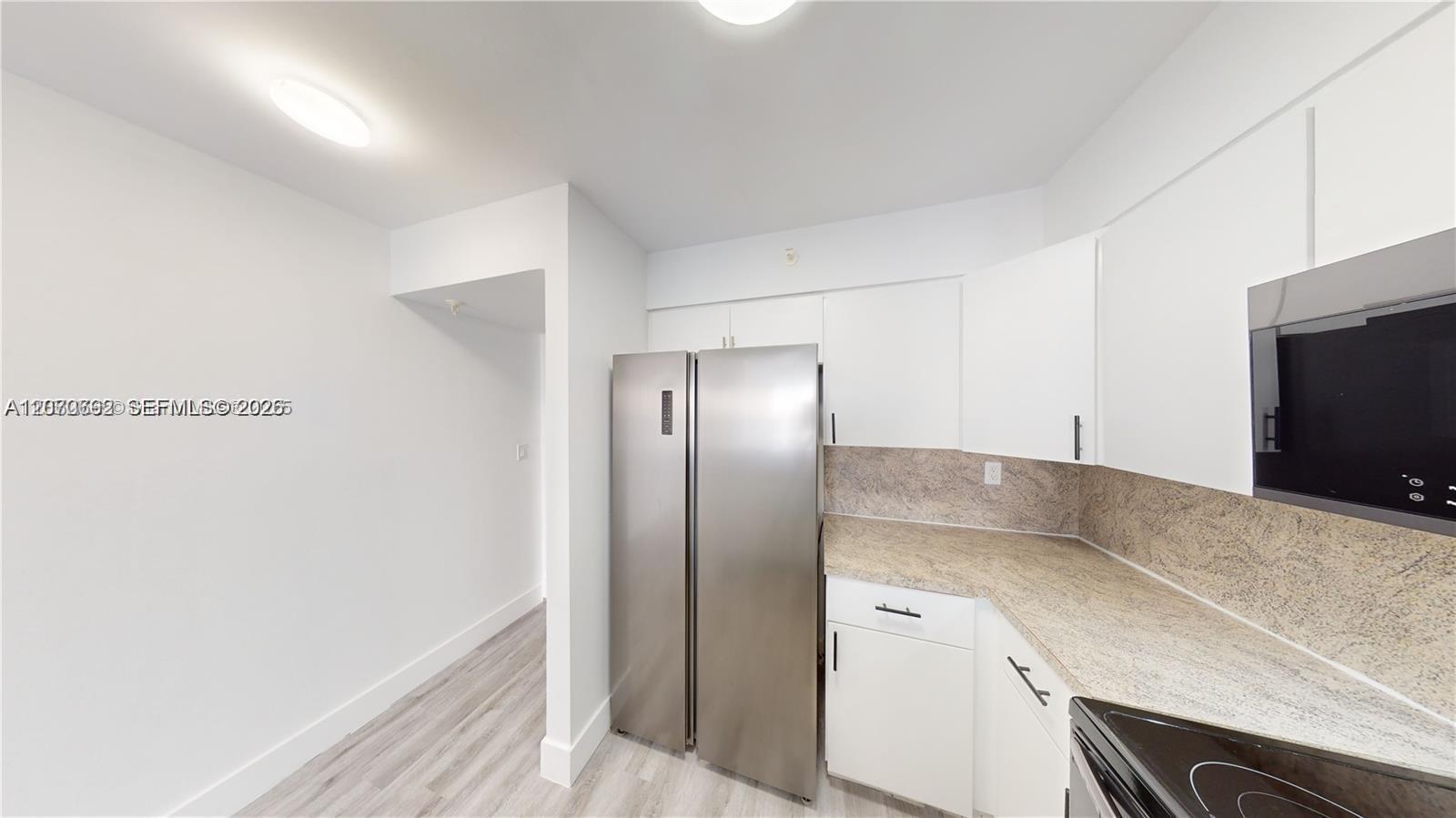 501 SW 1st St # 607, Miami FL 33130 photo 4