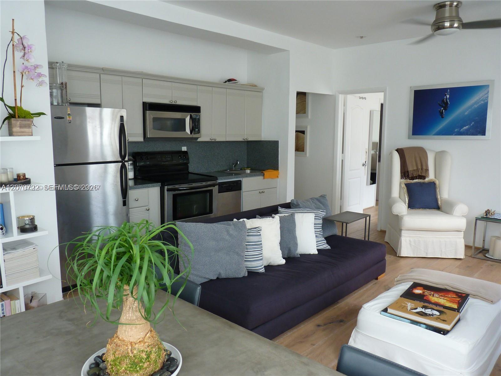 820 Euclid Ave # 204, Miami Beach FL 33139 photo 2
