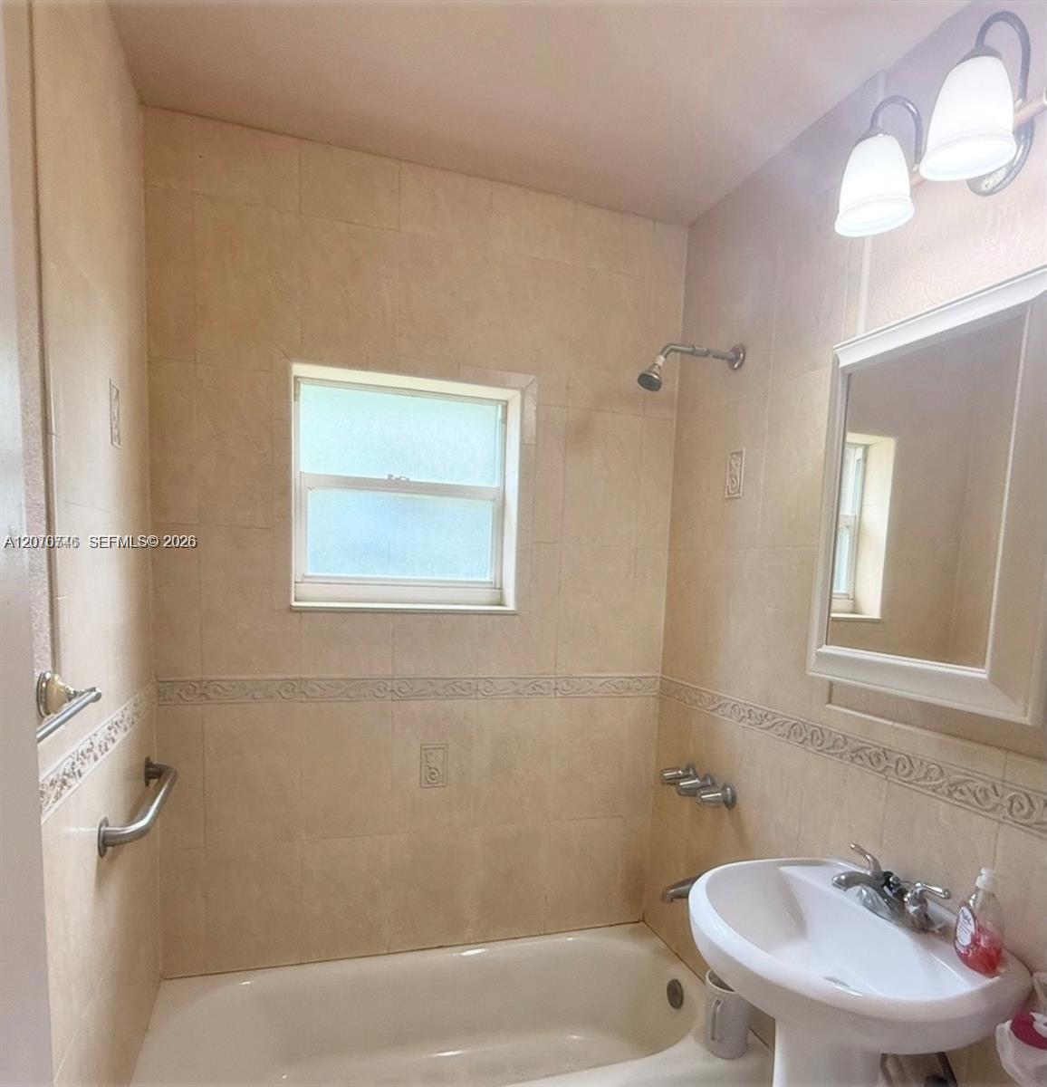 50 E 44th St, Hialeah FL 33013 photo 4