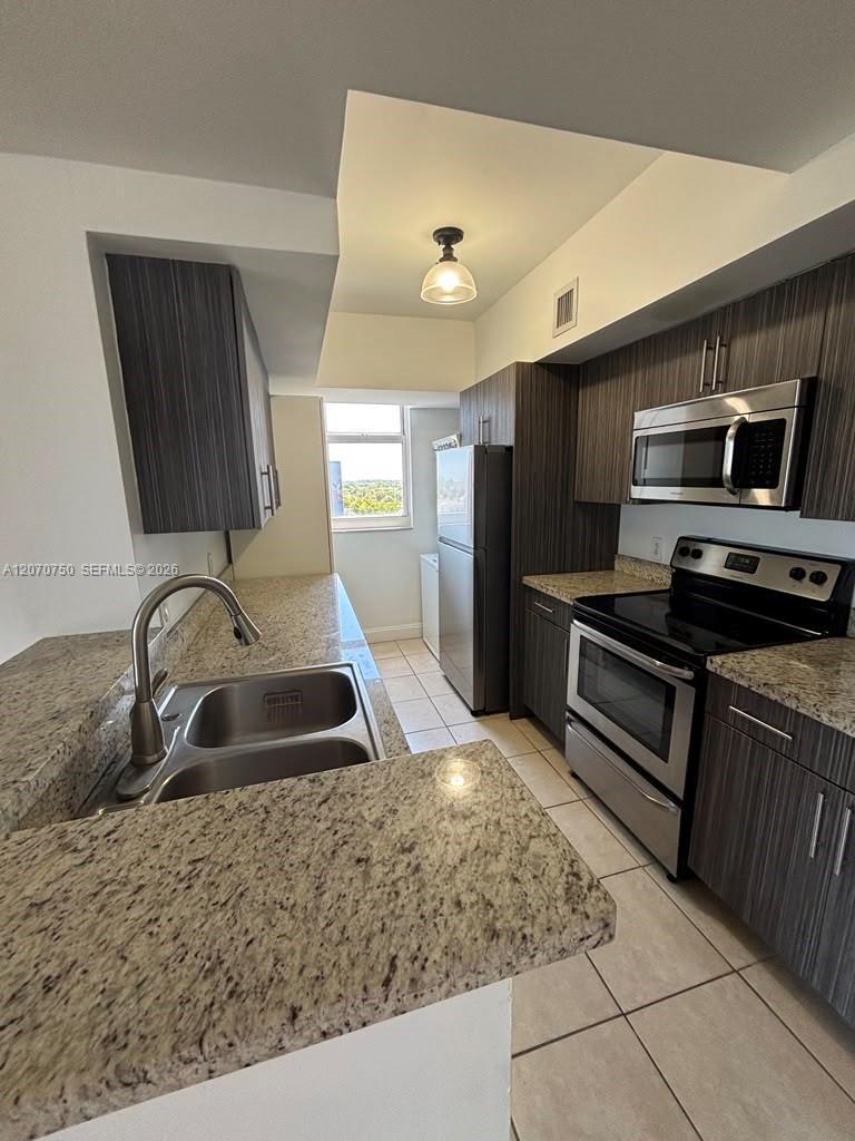 5077 NW 7th St # 917, Miami FL 33126 photo 2