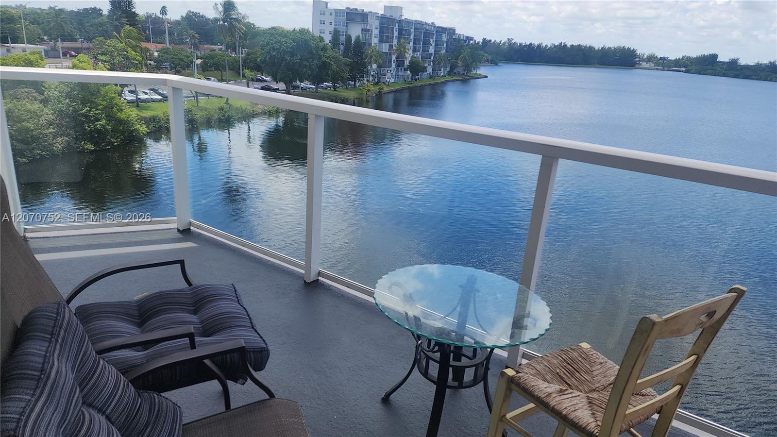 1301 NE Miami Gardens Dr # 505W, Miami FL 33179 photo 4
